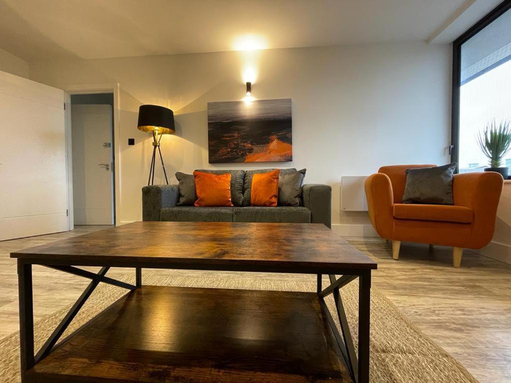 Kingsbridge Point - Cosy One Bed Apartments Near Town Centre, Swindon Esterno foto