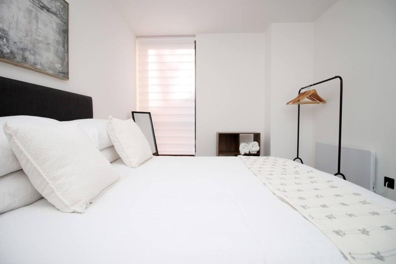 Kingsbridge Point - Cosy One Bed Apartments Near Town Centre, Swindon Esterno foto