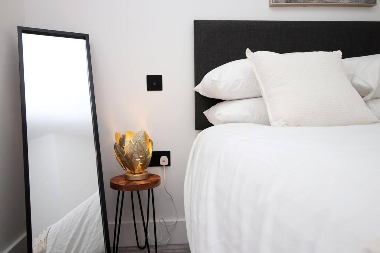 Kingsbridge Point - Cosy One Bed Apartments Near Town Centre, Swindon Esterno foto