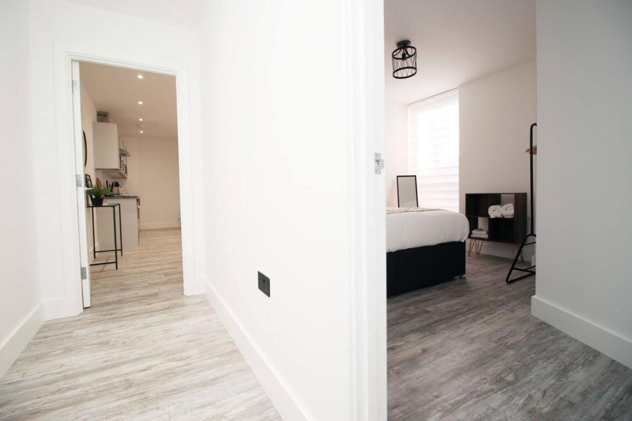 Kingsbridge Point - Cosy One Bed Apartments Near Town Centre, Swindon Esterno foto