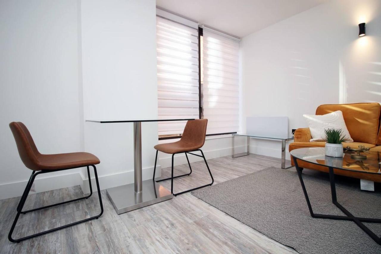 Kingsbridge Point - Cosy One Bed Apartments Near Town Centre, Swindon Esterno foto