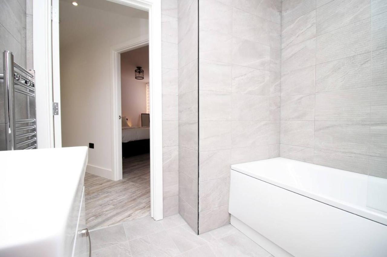 Kingsbridge Point - Cosy One Bed Apartments Near Town Centre, Swindon Esterno foto