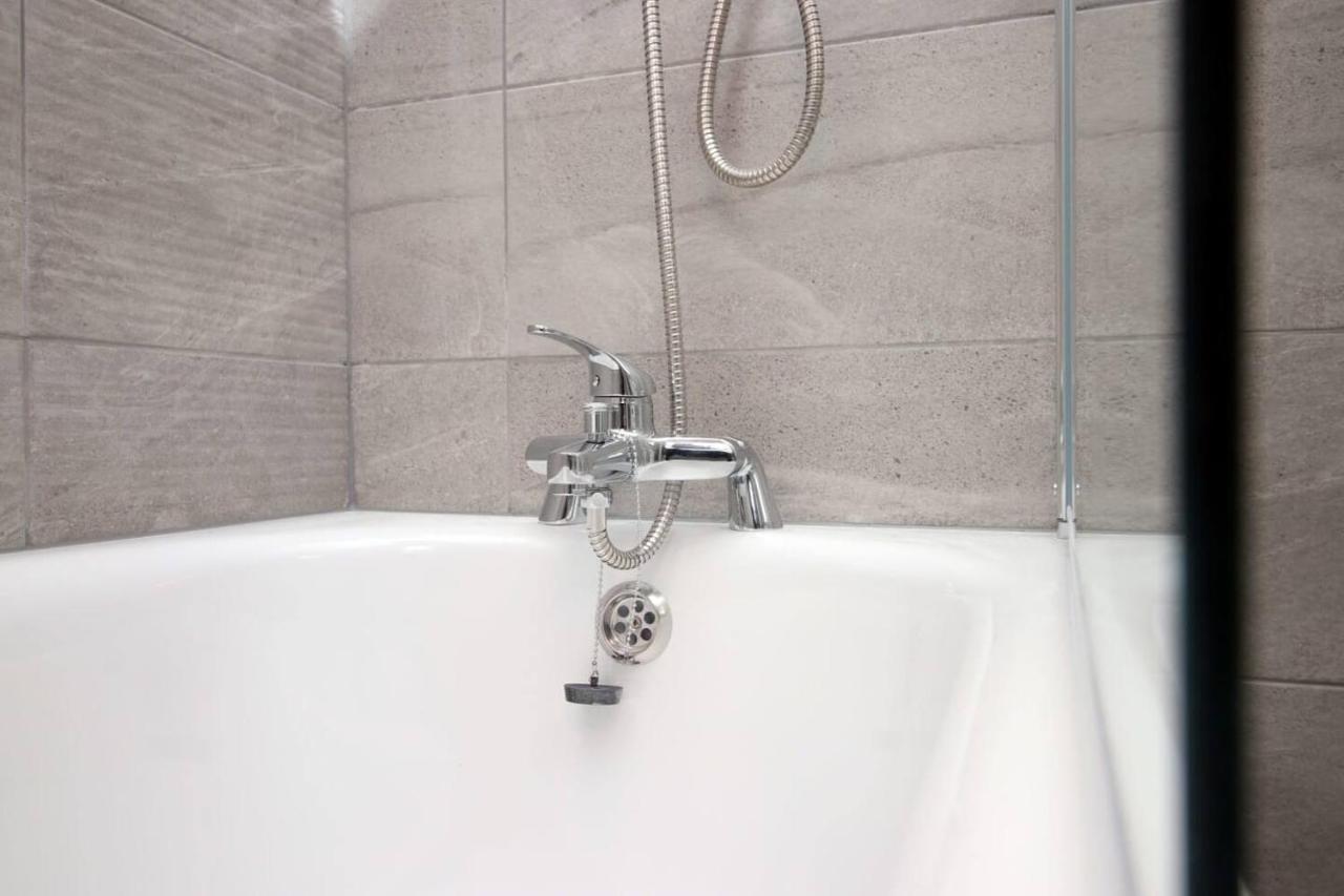 Kingsbridge Point - Cosy One Bed Apartments Near Town Centre, Swindon Esterno foto