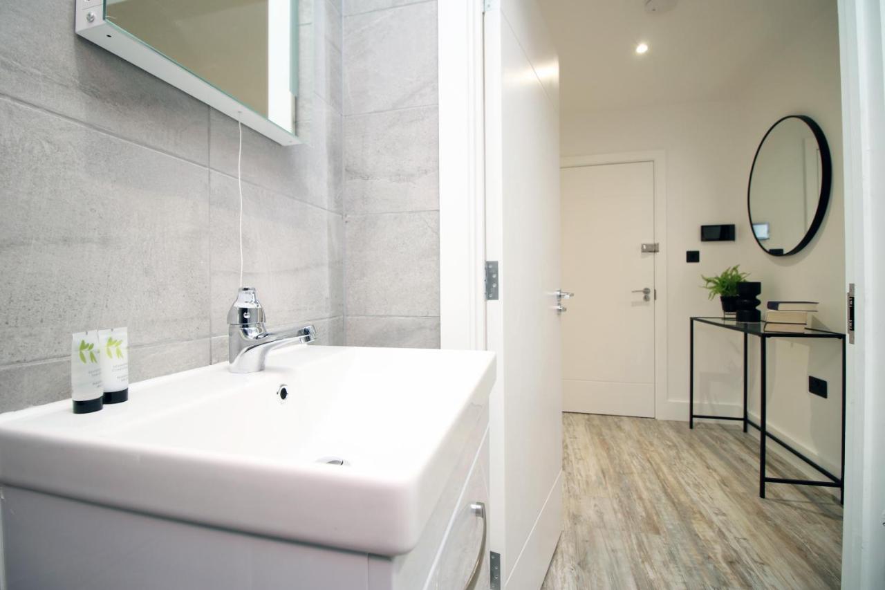 Kingsbridge Point - Cosy One Bed Apartments Near Town Centre, Swindon Esterno foto